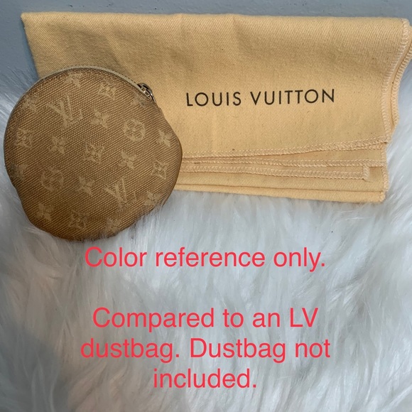 2006 authentic Louis Vuitton small coin pouch - Picture 7 of 16